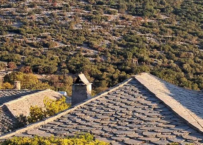 Daire El-mi's Little House In *